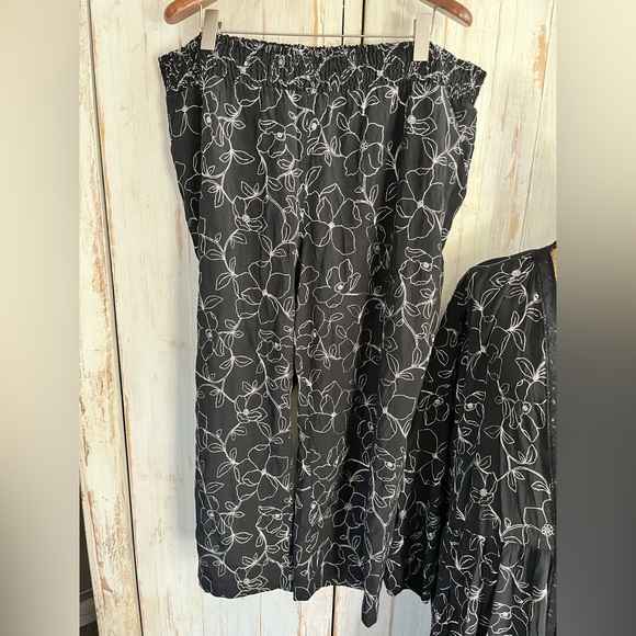 Set- Isaac Mizrahi Live! Regular Bridgehampton Embroidered Gauze matching set - Picture 10 of 15